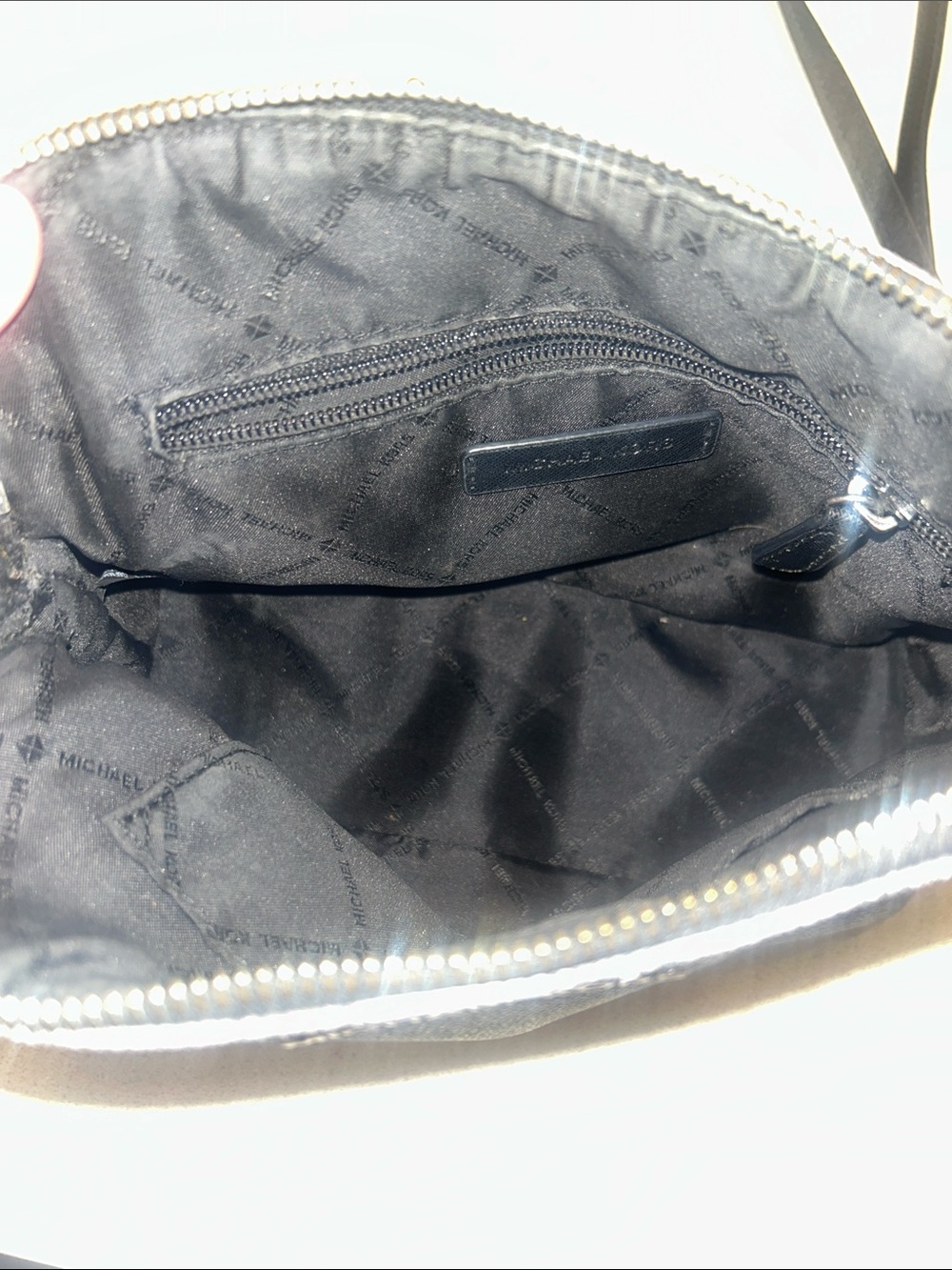 Michael Kors MK uLogo Crossbody with Black Strap - Picture 3 of 6